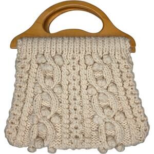 Carraigdonn Handknit 100% Merino Wool Knit Bag Cream with Wooden‎ Handles